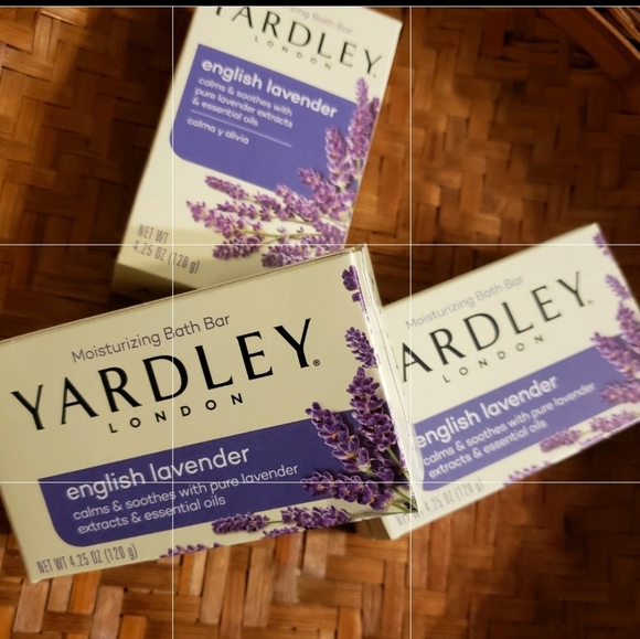 NEW 3 English Lavender Moisturizing Bath Face Bar Vintage Scent Sensitive Skin - Picture 4 of 10